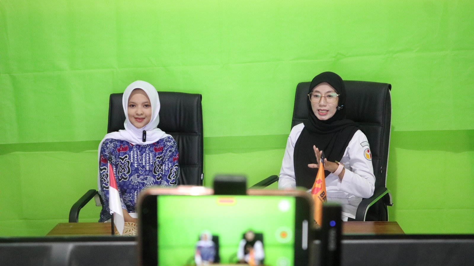 Gen Z Jadi Garda Depan Pengawasan Pemilu, Bawaslu Pringsewu Hadirkan Ketua OSIS SMA N 2 Gadingrejo dalam Podcast NgoDe