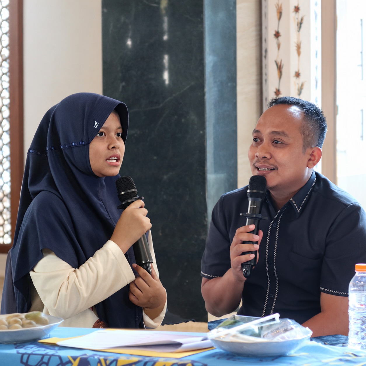 Bawaslu Pringsewu Sosialisasikan Pemilu Demokratis dan Berintegritas kepada Pemilih Pemula SMA IT IMBOS