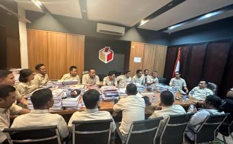 Bawaslu Pringsewu Serahkan  Laporan Akhir Penanganan Pelanggaran Pemilu 2024