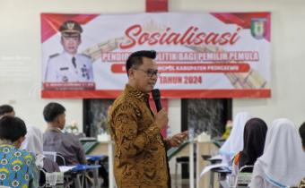 Adam Malik Ajak Siswa Berperan Aktif  Dalam Pengawasan Pemilihan Serentak Tahun 2024