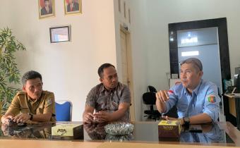 Foto Bawaslu Pringsewu menerima koordinasi dari Komisi Penyiaran Indonesia Daerah (KPID) Lampung di Kantor Bawaslu Pringsewu