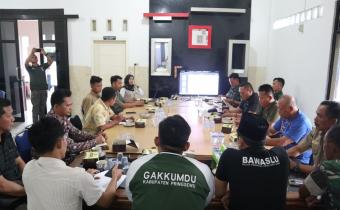 Foto Rapat Koordinasi dalam rangka evaluasi pelaksanaan tahapan kampanye untuk Pemilihan Kepala Daerah Tahun 2024
