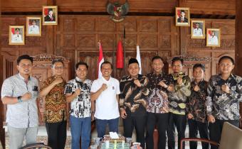 Foto Saat Bawaslu Audiensi dan Silaturahmi ke Bupati Pringsewu, Riyanto Pamungkas