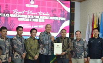 Rapat Pleno Terbuka Rekapitulasi Pemutakhiran Data Pemilih Berkelanjutan (PDPB) Triwulan II Tahun 2025
