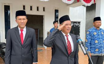 Foto memperingati Hari Sumpah Pemuda ke-97 yang jatuh pada 28 Oktober 2025, Badan Pengawas Pemilihan Umum (Bawaslu) Kabupaten Pringsewu menggelar upacara peringatan di halaman kantor Bawaslu Pringsewu