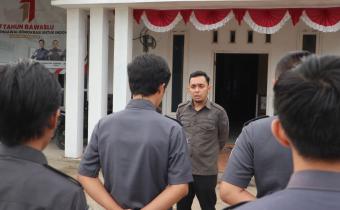 Badan Pengawas Pemilihan Umum (Bawaslu) Kabupaten Pringsewu menggelar apel rutin mingguan pada Senin (26/1/2026