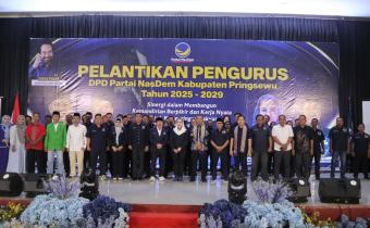 Ketua Badan Pengawas Pemilihan Umum (Bawaslu) Kabupaten Pringsewu, Suprondi, S.Kom, menghadiri kegiatan Pelantikan Pengurus Dewan Pimpinan Daerah (DPD) Partai NasDem Kabupaten Pringsewu Masa Bakti 2025–2029