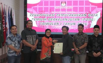 Pengawasan Pleno Rekapitulasi PDPB Triwulan I 2026, Bawaslu Pringsewu Sampaikan Rekomendasi