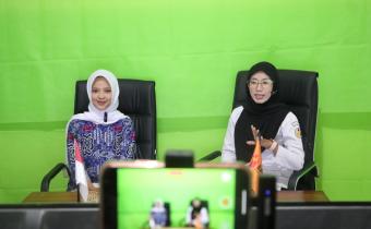 Gen Z Jadi Garda Depan Pengawasan Pemilu, Bawaslu Pringsewu Hadirkan Ketua OSIS SMA N 2 Gadingrejo dalam Podcast NgoDe