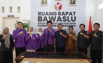 Bawaslu Pringsewu Terima Audiensi BEM UAP, Perkuat Sinergi Pendidikan Politik dan Demokrasi Kampus